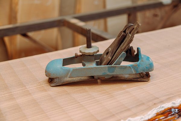 Top conseils pour sélectionner un rabot électrique adapté