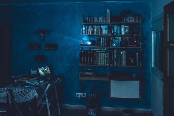 Transformez votre chambre avec un projecteur ciel étoilé efficace